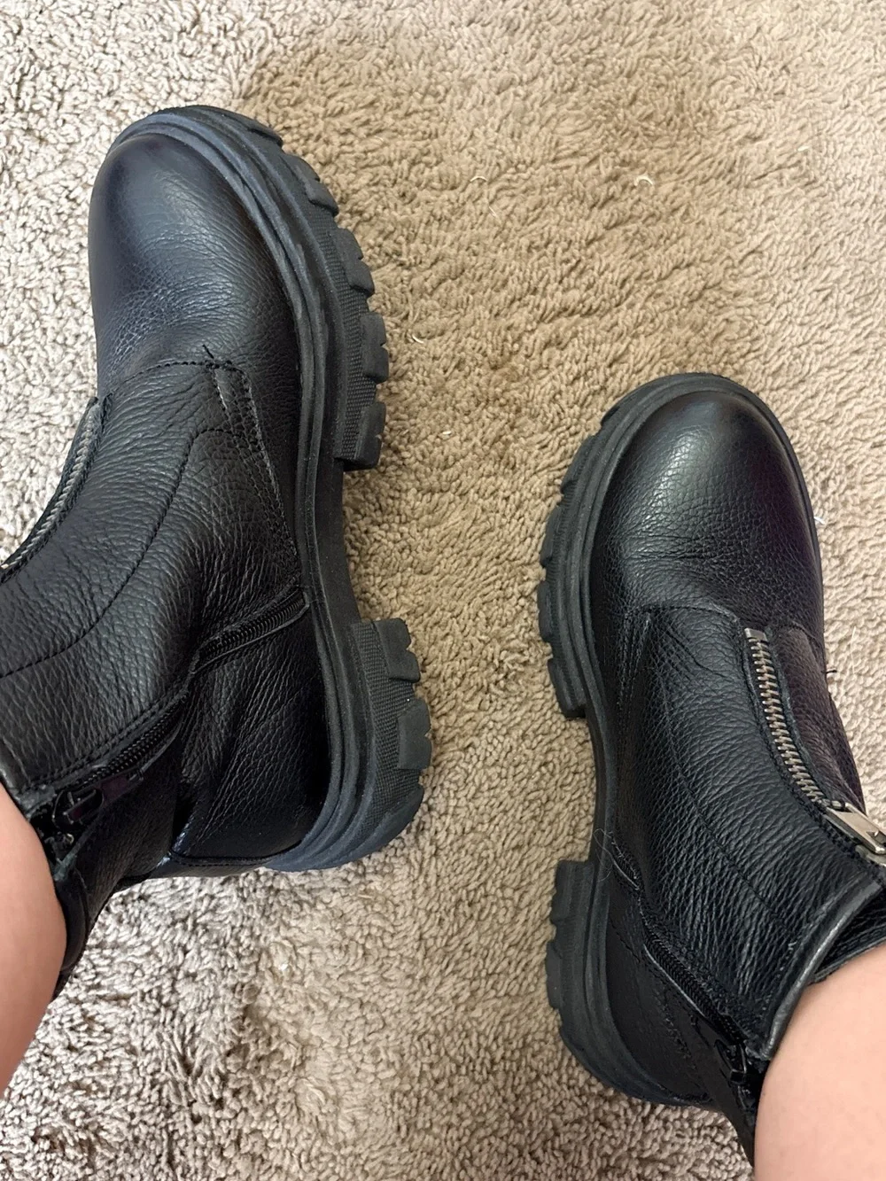 ERIC MICHAEL BLACK LEATHER FRONT-ZIP LUG SOLE BOOTS EU 38 US 7.5-8